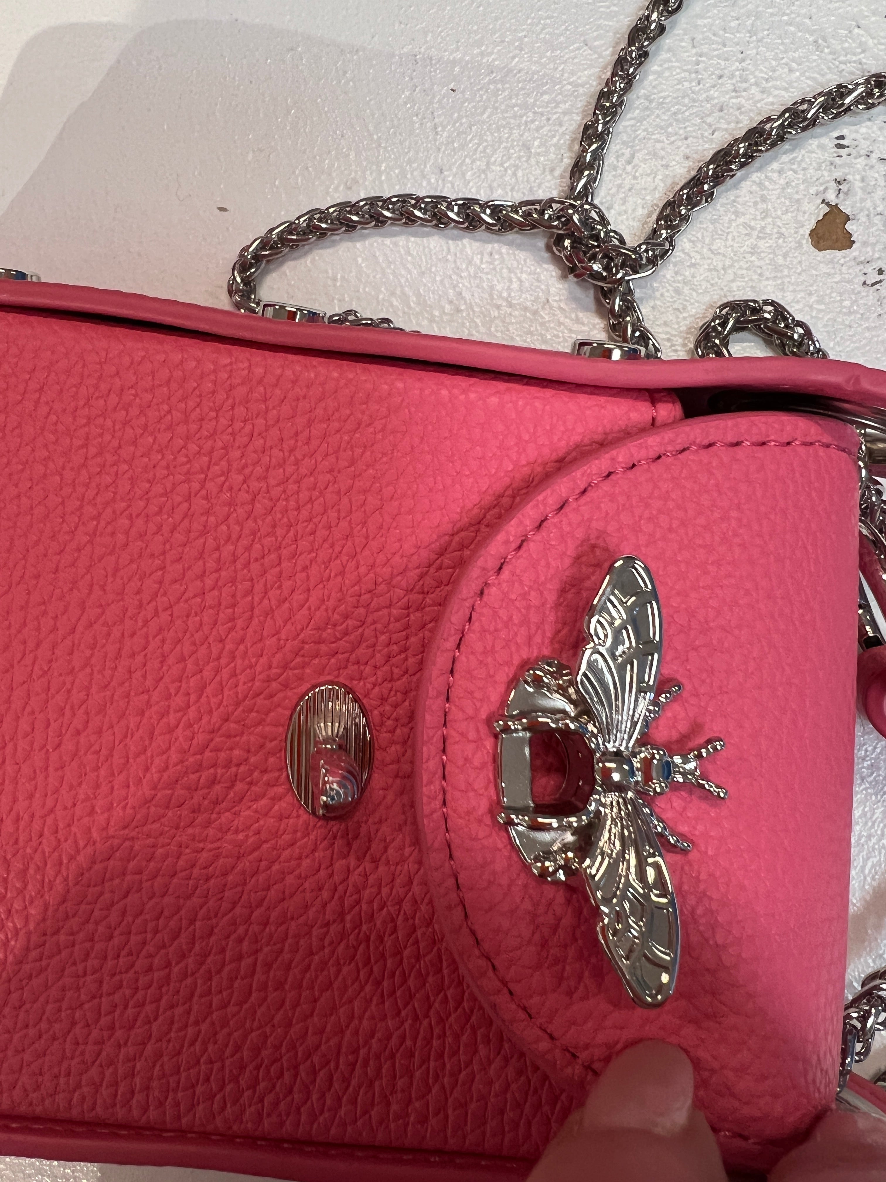 Layla - Cool liten väska med silverkedja och bi-försegling